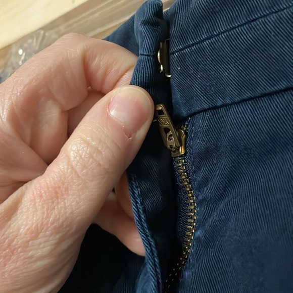 J. Crew size 00 Navy Blue Chino Low-rise 3.5”Shorts with Front and Back Pockets - Picture 4 of 10